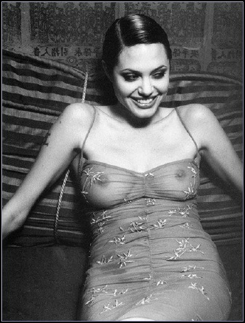 Angelina jolie nude photoshoot