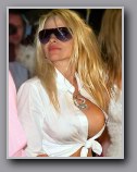 Pamela Anderson Nude pics